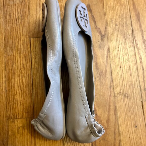 Tory Burch Travel Minnie Ballet Flat 9 French Grey - Picture 9 of 13